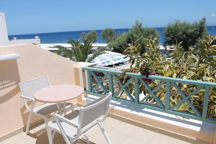 Sea Side Beach Hotel Kamári 外观 照片